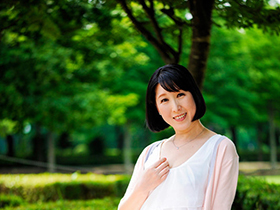 初出演で緊張している五十路のおばさんに 生ハメしたら感じまくって中出しをＯＫしてくれました2 40人8時間２枚組　サンプル画像03